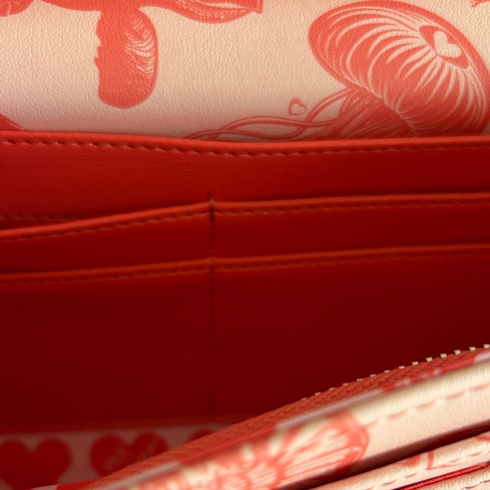 ☀️Betsey Johnson Pink Crossbody Bag With Coral Sea Life and Coin pouch - Picture 7 of 15